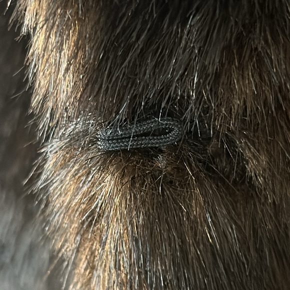 Fabulous~Furs: SZ S ~ Sable Faux Fur Hook Vest ~ worn twice - Picture 3 of 7